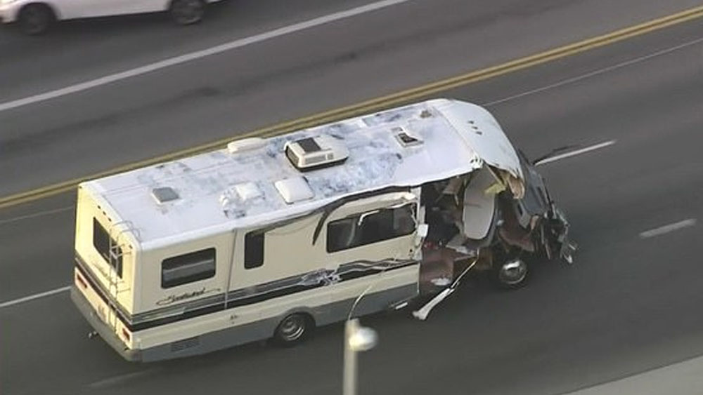 #Video Detienen a mujer tras persecución en California