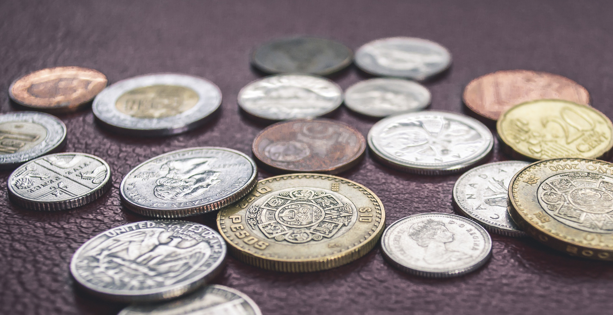 El peso inicia sesión con apreciación