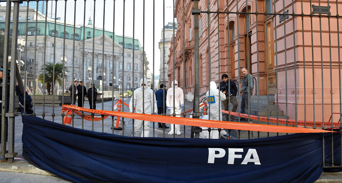 Desalojan presidencia y Congreso de Argentina por amenaza de bomba Desalojan presidencia y Congreso de Argentina por amenaza de bomba