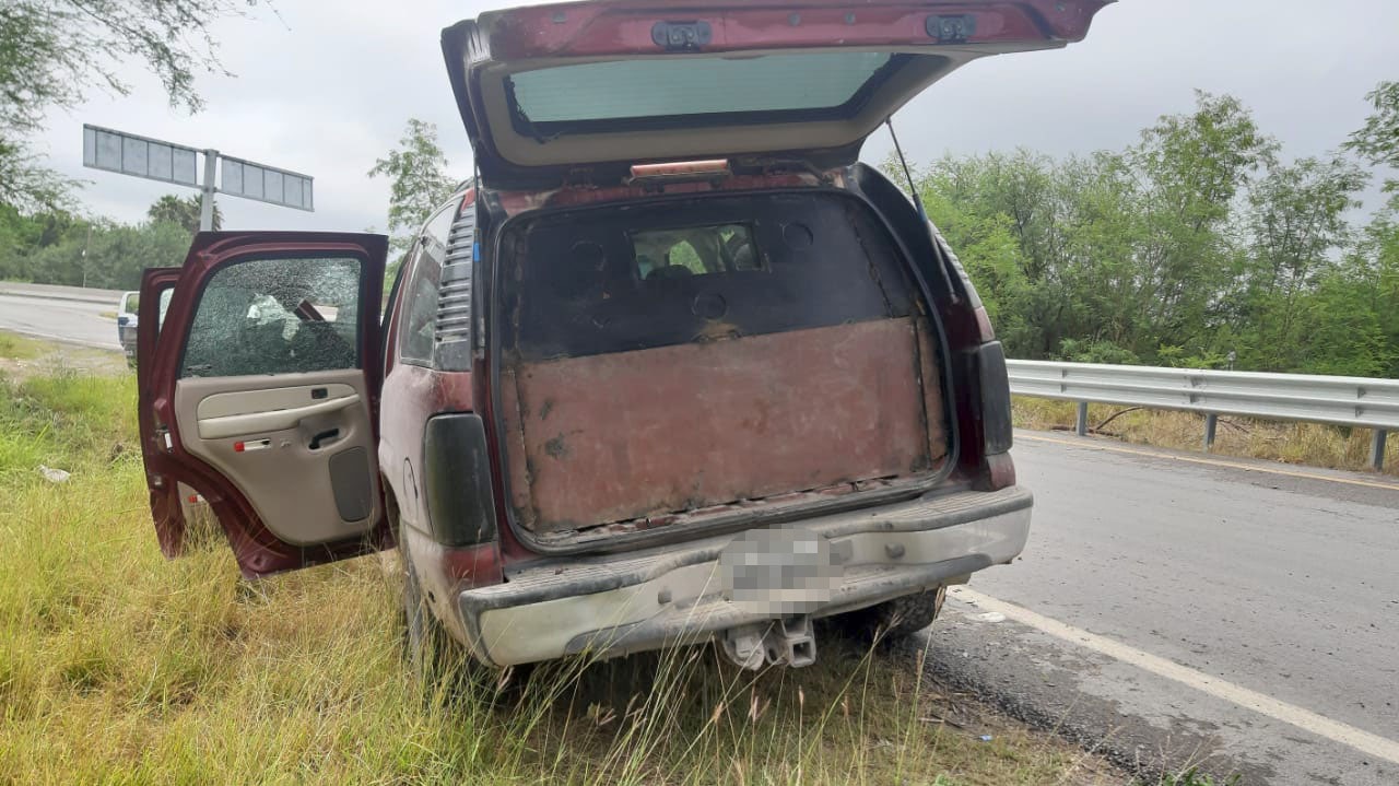 Tras persecución rescatan a uno y decomisan arsenal en Reynosa - policia