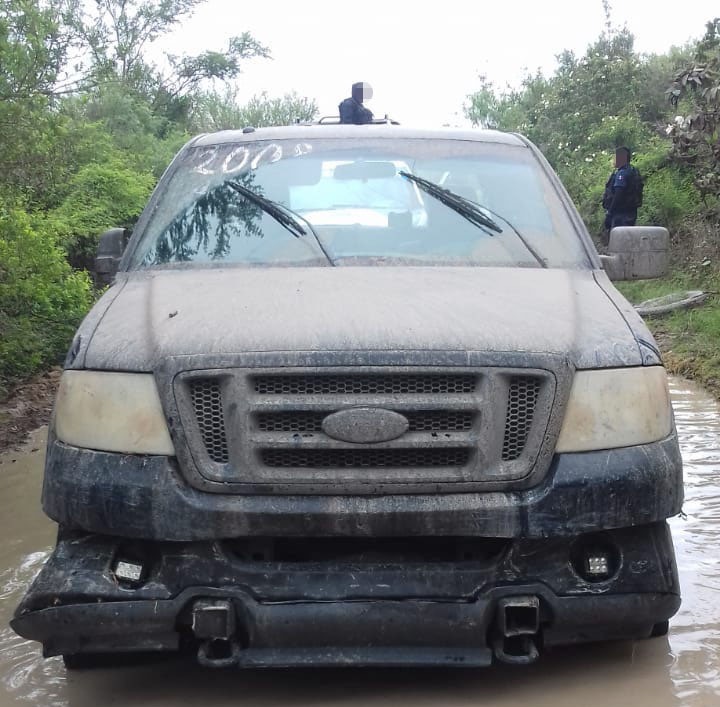 Tras persecución rescatan a uno y decomisan arsenal en Reynosa - policias-14