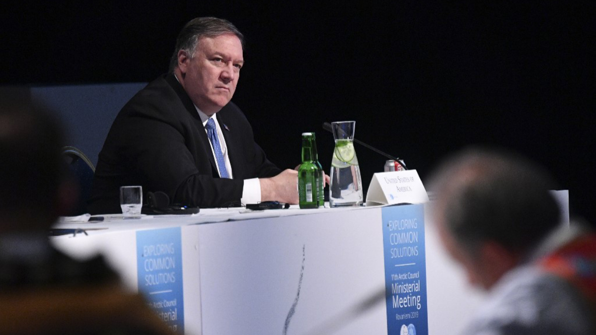 Mike Pompeo cancela visita a Alemania por “problemas urgentes”