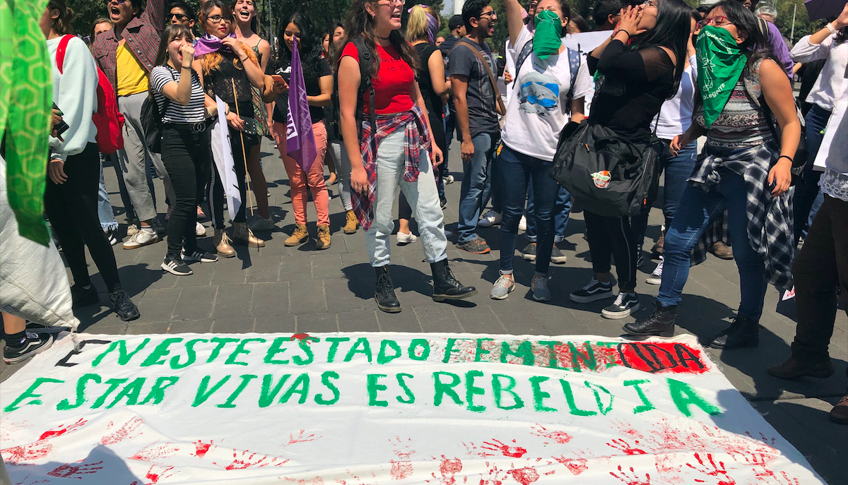 Estudiantes marchan en CU por feminicidios - protestas-cu