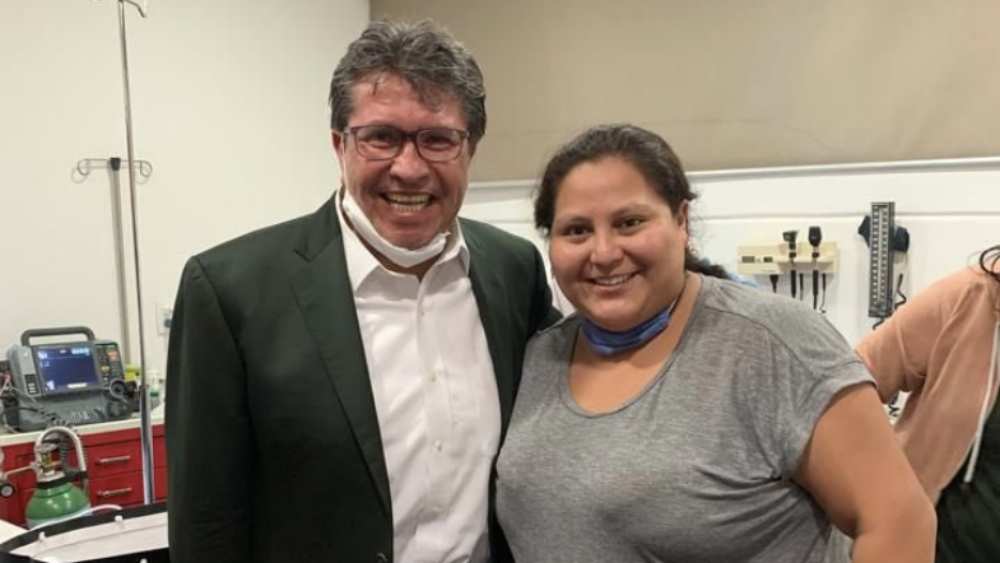 Monreal pide que FGR investigue explosión en oficina de Citlalli Hernández