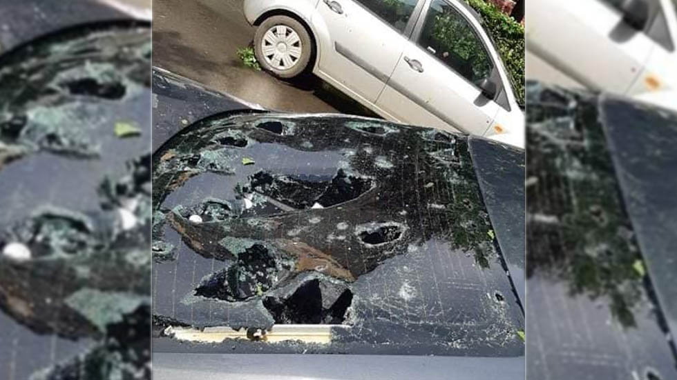 #Video Granizada en Rumania daña varios autos