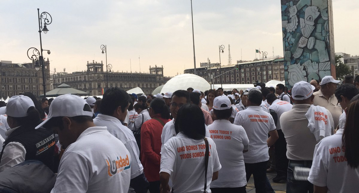 López Obrador se reúne con integrantes del SNTE