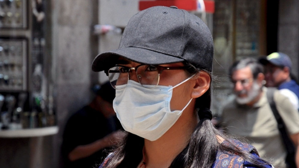 Tapabocas no impiden el paso de partículas PM2.5: investigador de la UNAM