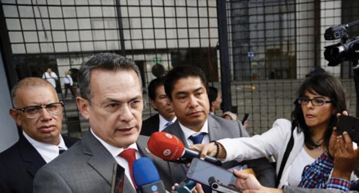 Rector de la UAEH entrega documentos para probar origen de recursos Rector de la UAEH entrega documentos para probar origen de recursos