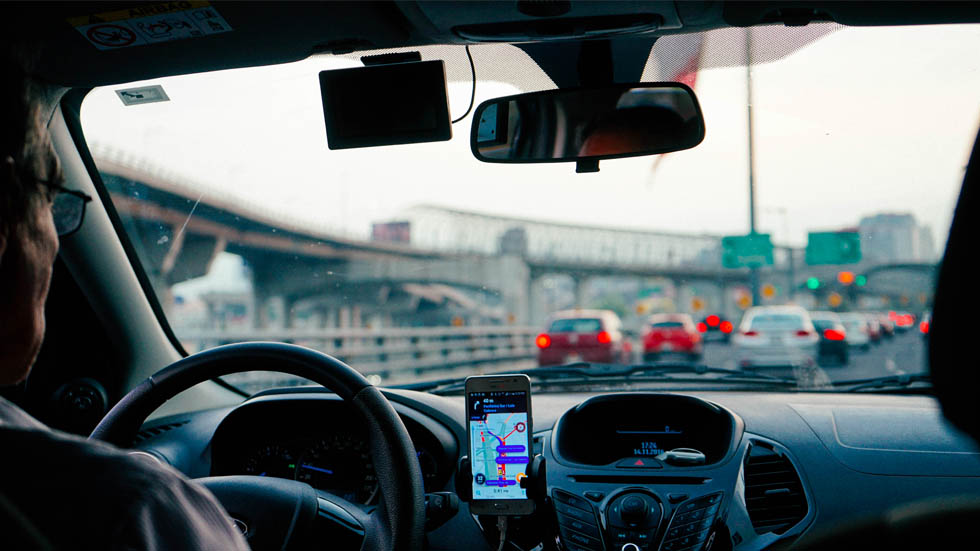 Segob niega operativos contra Uber y Cabify en aeropuertos