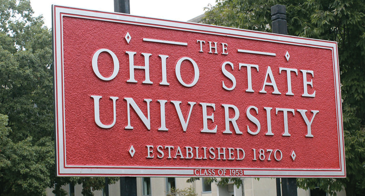 Médico abusó de al menos 177 estudiantes en Ohio