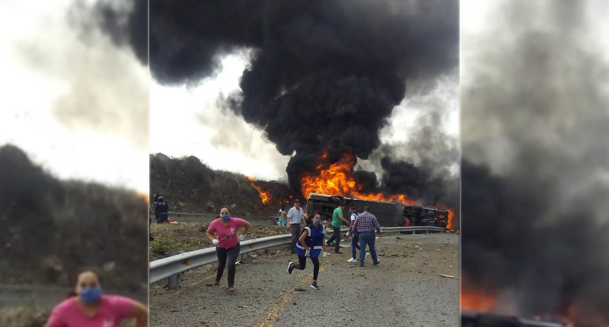 Choque entre autobús y tráiler en Veracruz deja al menos 21 muertos - veracruz-muertos-accidente-carretera
