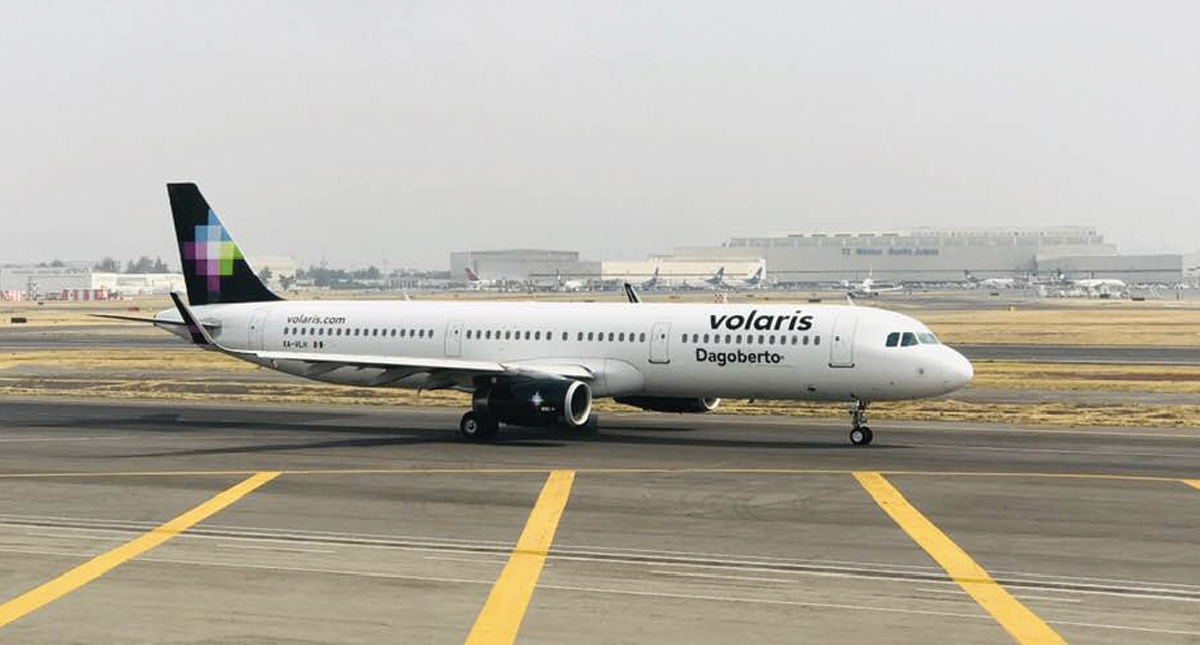 Avión de Volaris aterriza de emergencia en Mazatlán