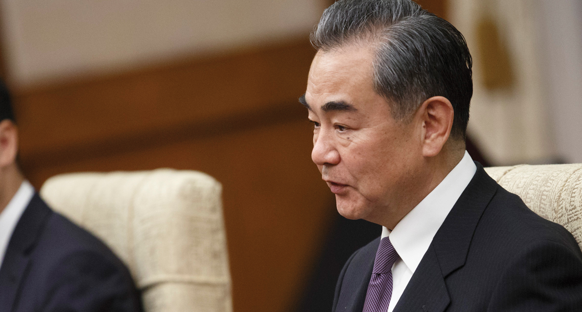 China asegura que luchará hasta el final contra acoso económico de EE.UU.