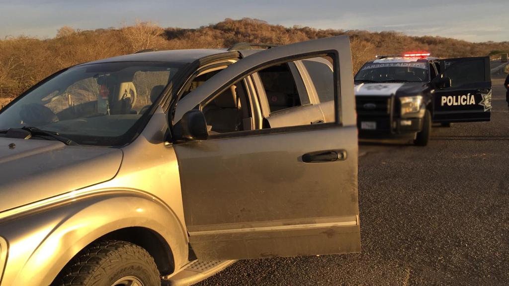 Detienen en Mazatlan a dos sujetos por transportar Krystal