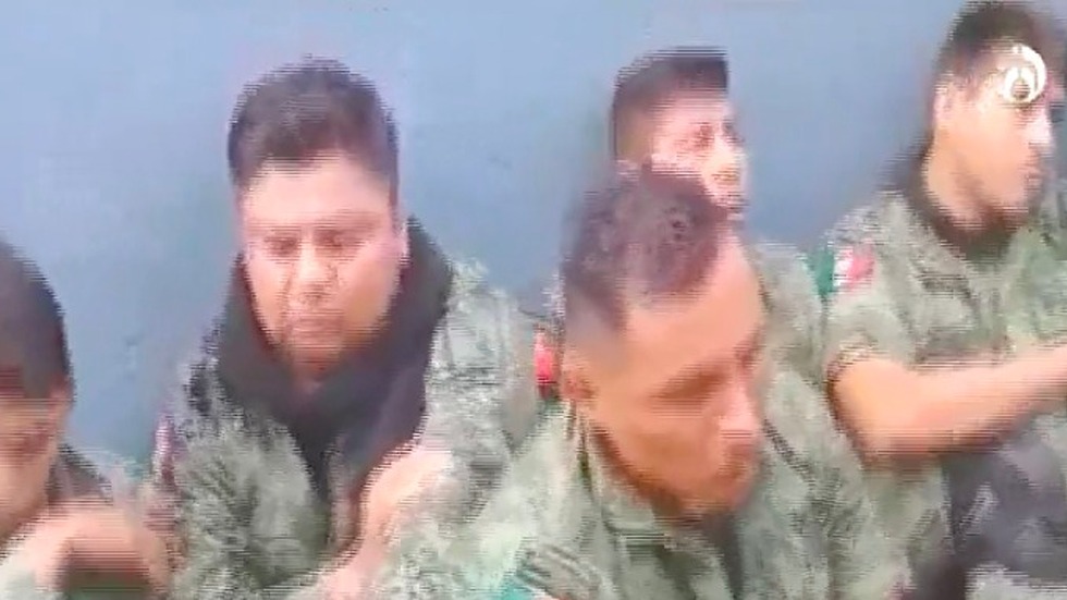 Así sometieron a un grupo de militares en La Huacana, Michoacán