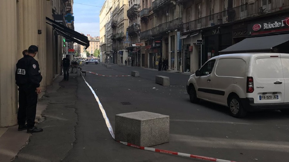Explosión de presunta bomba deja al menos siete heridos en Lyon - zona-de-explosion-acordonada
