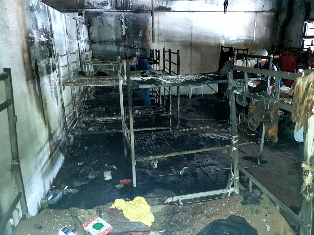 Incendio deja 32 migrantes heridos en Bosnia - 000-1h46dt