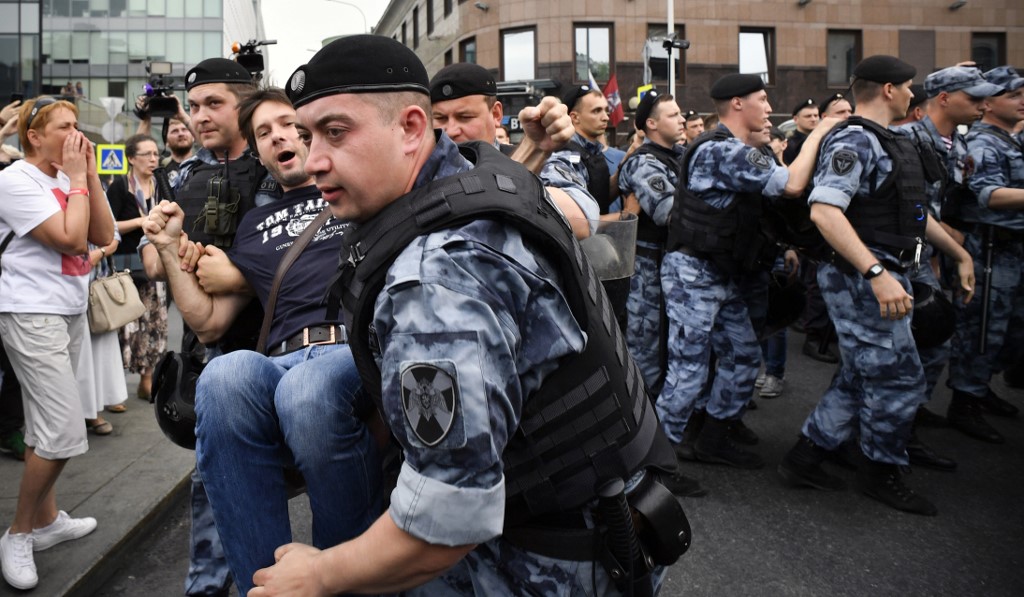 Más de 400 detenidos durante manifestación en Moscú - 000-1hg1tk