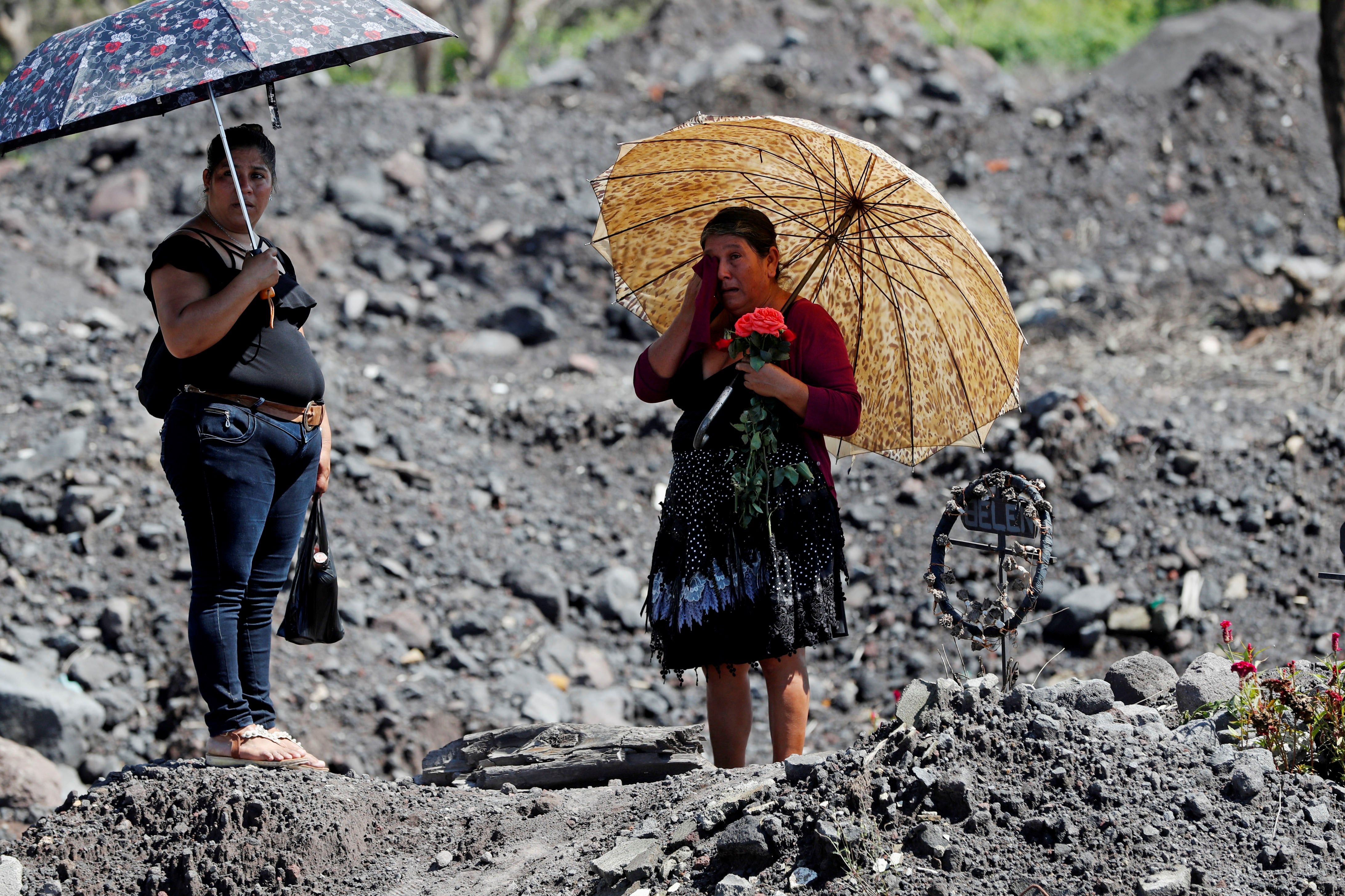 Los rostros de la tragedia del Volcán de Fuego, un año después - 636951937487433921