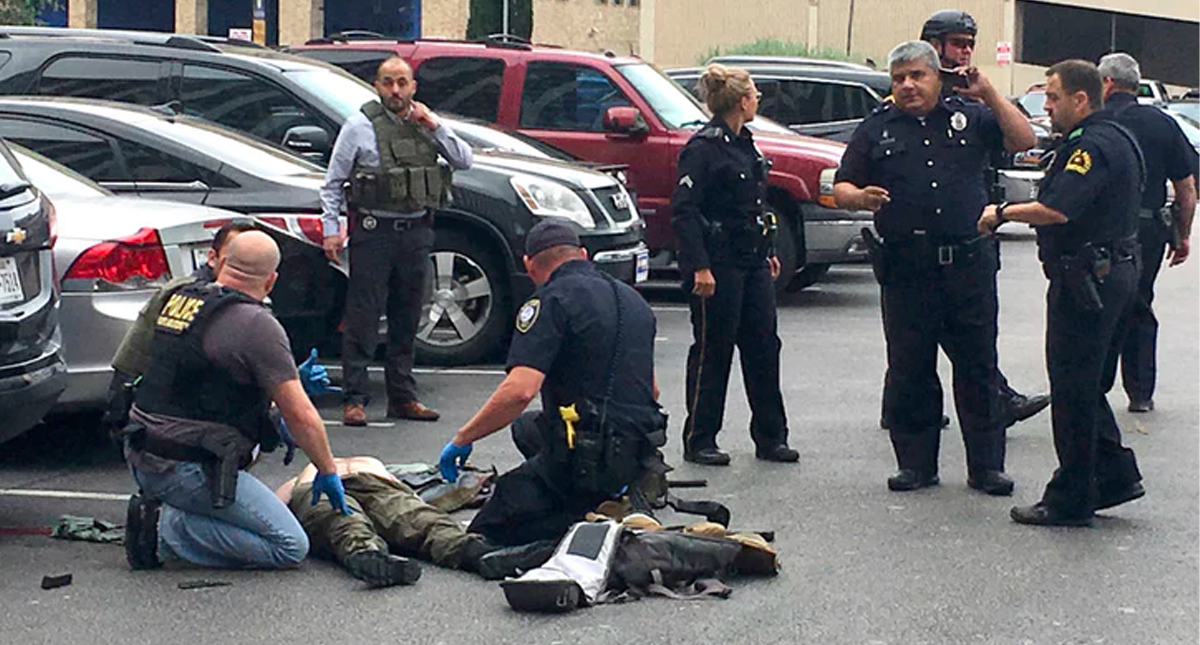 Abaten a joven que abrió fuego afuera de una corte federal en Dallas