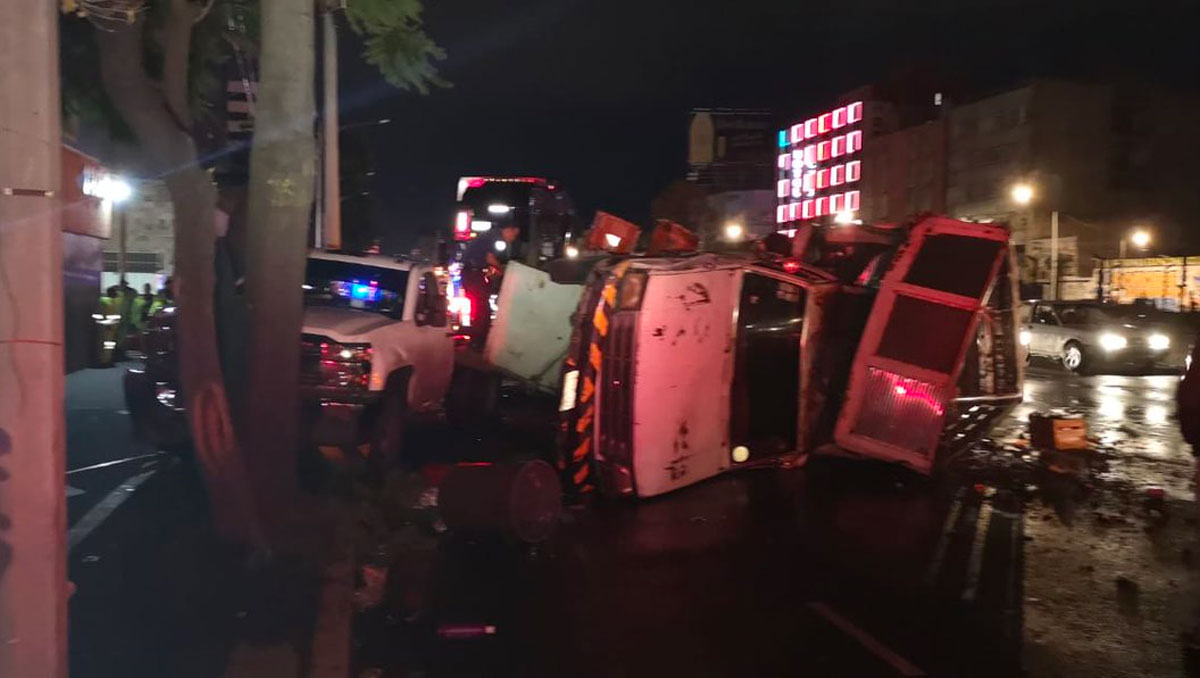 Accidente en Calzada de Tlalpan deja varios heridos