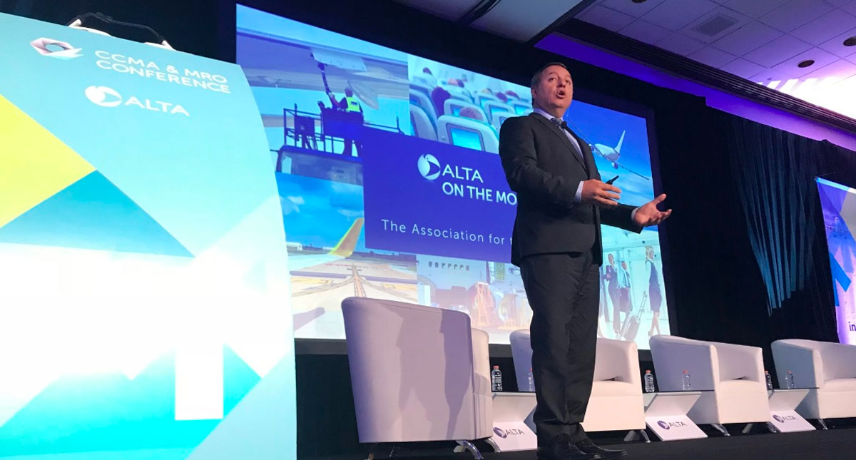 Tercera terminal en el AICM  no solucionará saturación: ALTA