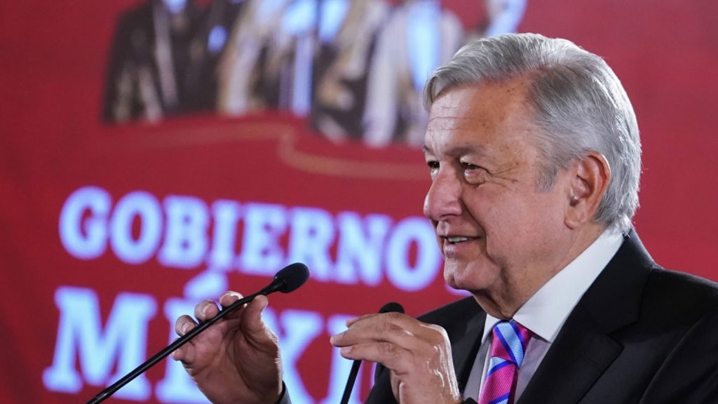 Ex trabajadores de Notimex exigen intervención de AMLO para pago de liquidaciones