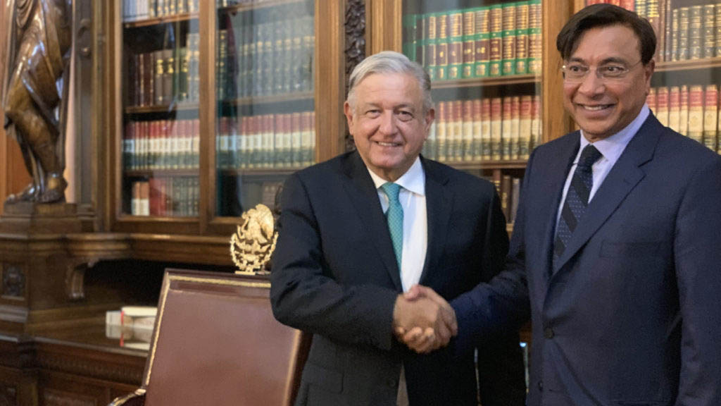López Obrador se reúne con empresario acerero Lakshmi Mittal