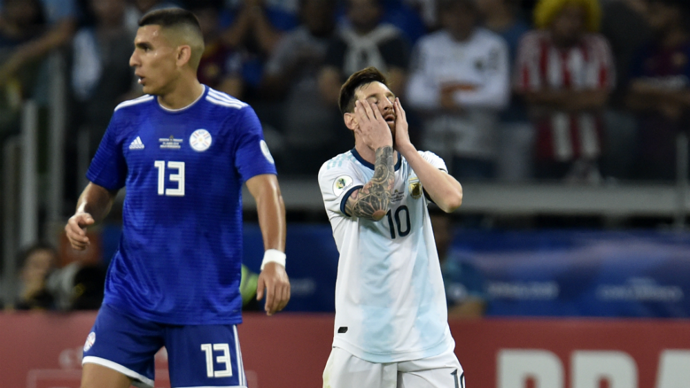 Argentina logra evitar la tragedia ante Paraguay Argentina logra evitar la tragedia ante Paraguay