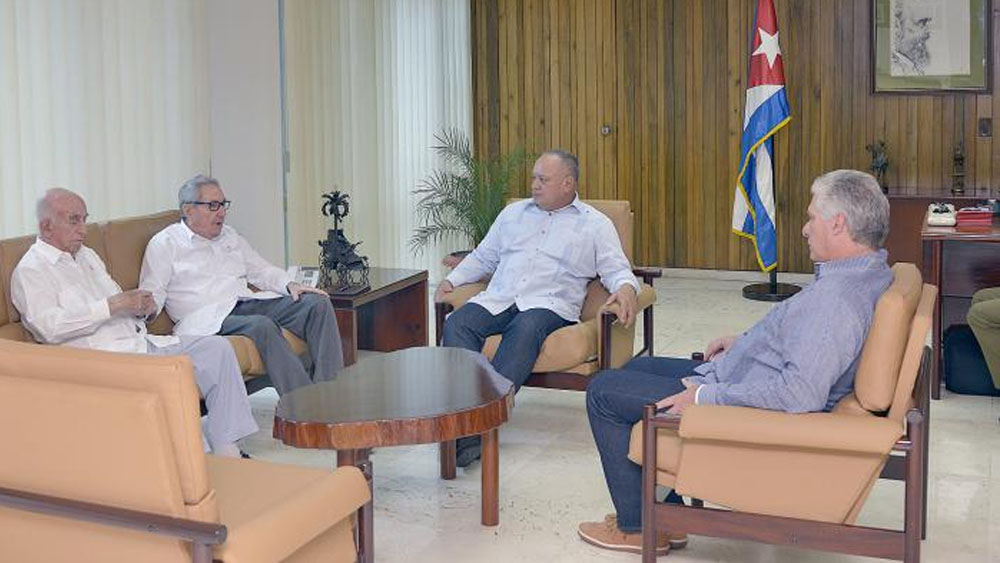 Diosdado Cabello se reúne con Castro y Díaz-Canel en Cuba