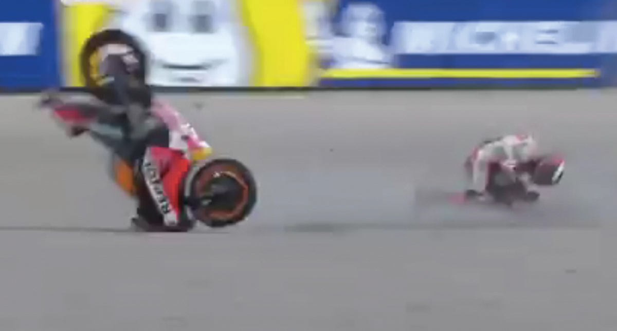 #Video Jorge Lorenzo cae de su moto y se fractura dos vértebras en el GP de Holanda #Video Jorge Lorenzo cae de su moto y se fractura dos vértebras en el GP de Holanda