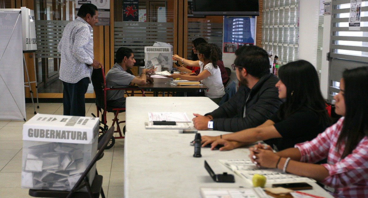 Cierran casillas electorales en Puebla