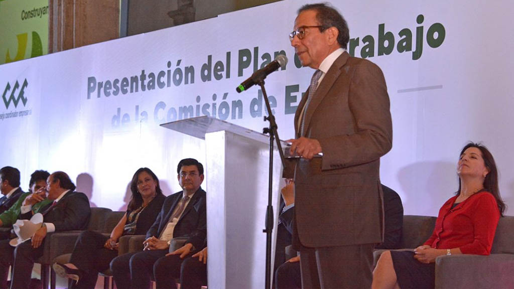 Empresarios y gobierno deben colaborar en materia energética: CCE