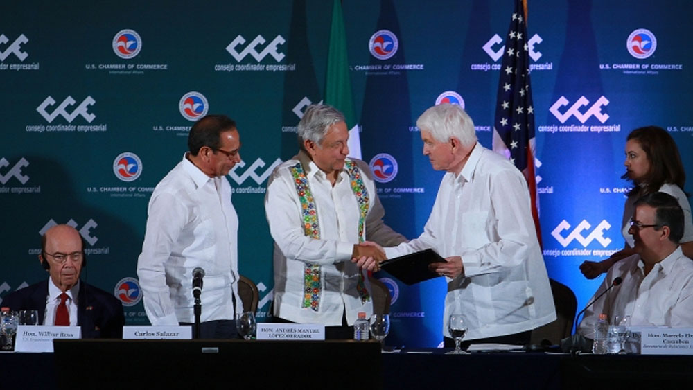 Empresarios se sumarán a movilización de AMLO en Tijuana