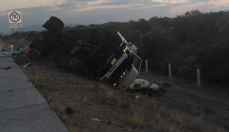 Choque entre autobús y tráiler en Sonora deja 23 heridos - choque-autobus-trailer-orquesta-del-chino-medina