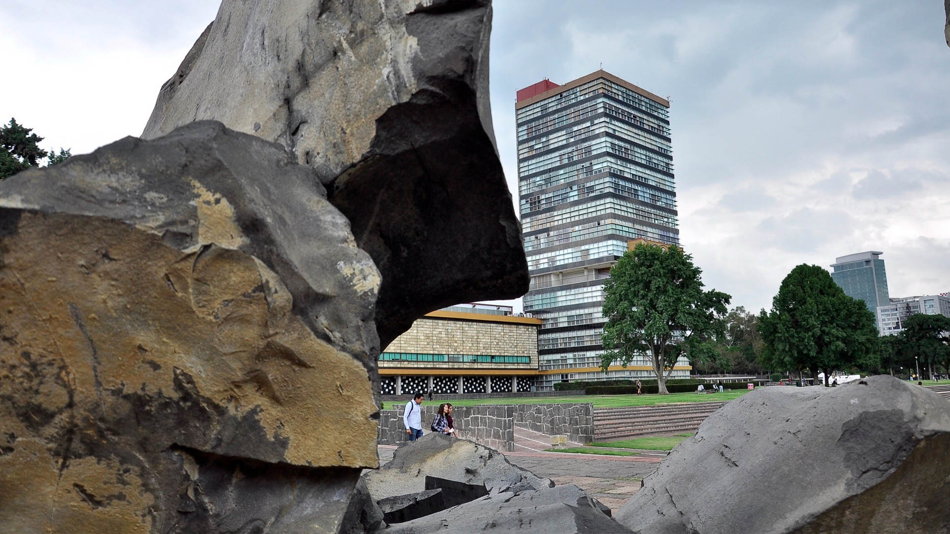 UNAM ofrece disculpa pública por agresión a periodistas en CU UNAM ofrece disculpa pública por agresión a periodistas en CU