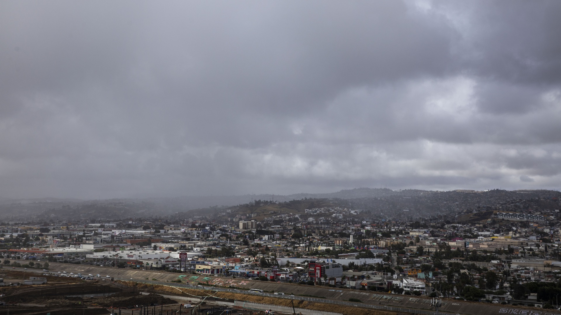 Protección Civil advierte por fuertes lluvias en ocho estados