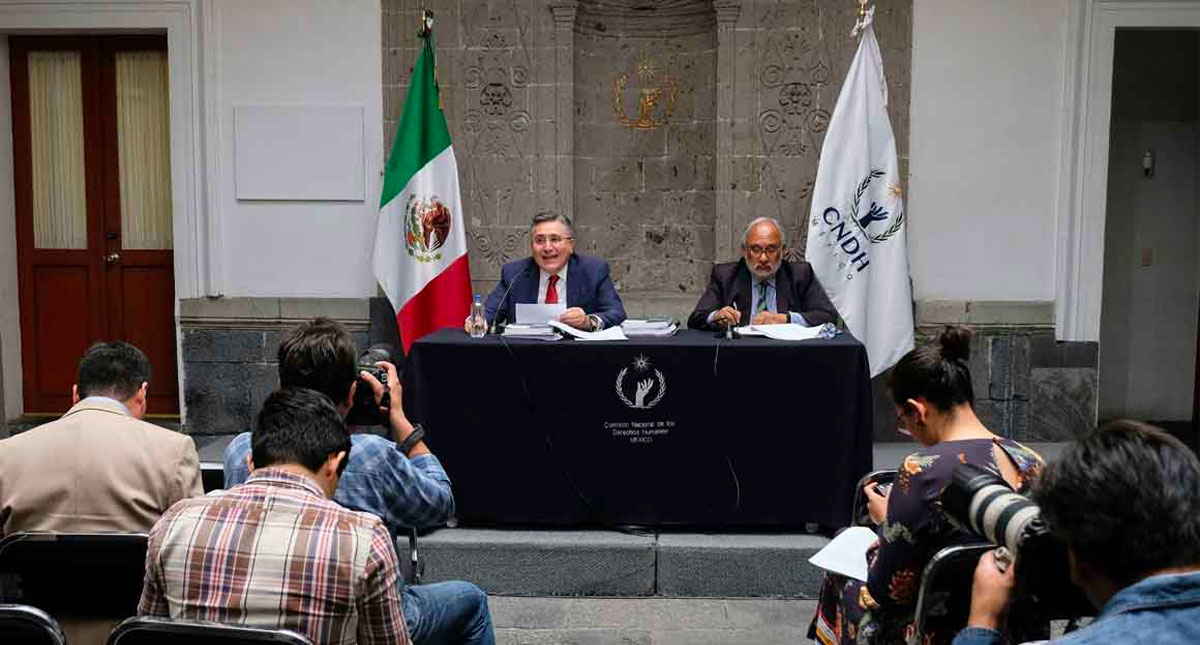 CNDH entrega informe anual de labores 2018 a Presidencia