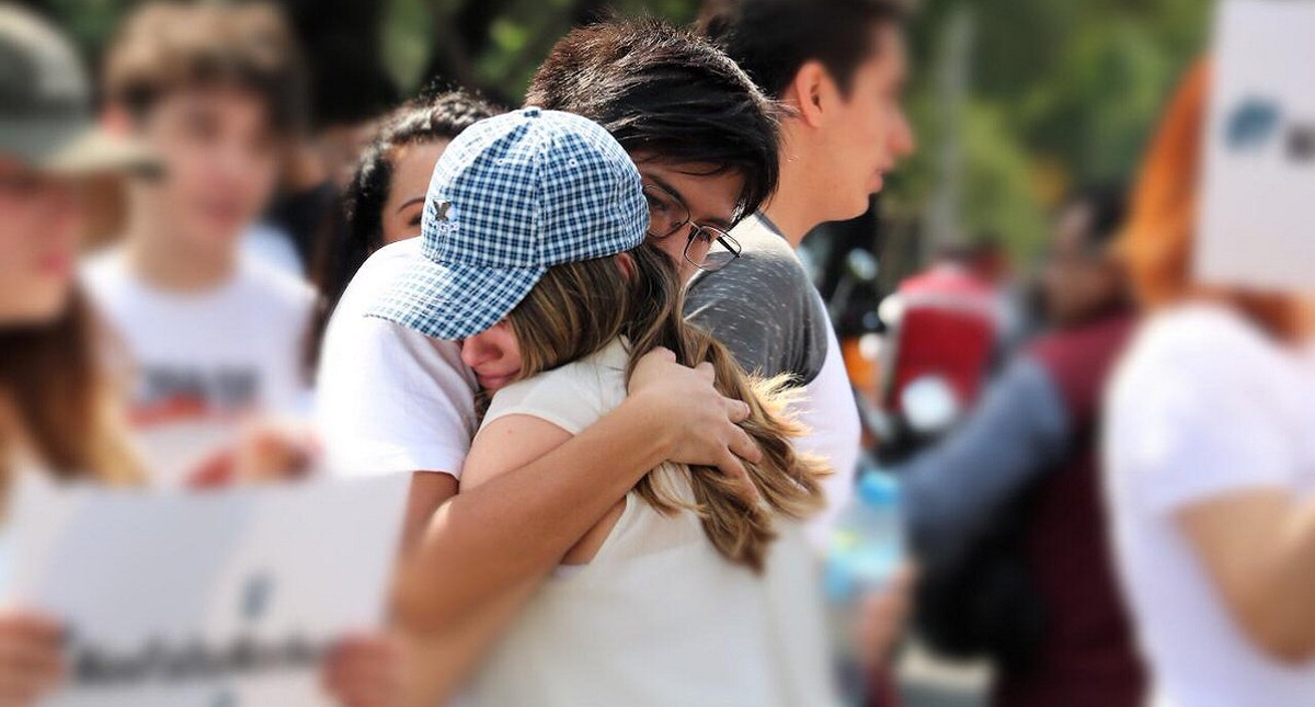 Asesinato de Norberto Ronquillo nos duele mucho: López Obrador - companeros-de-norberto-en-marcha