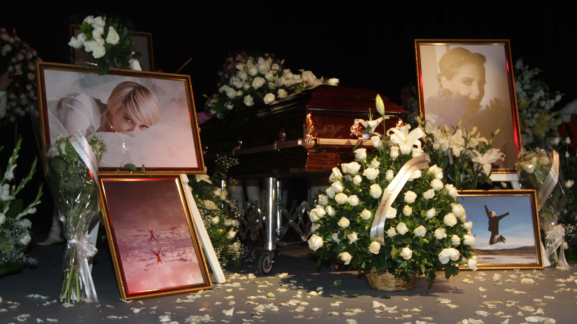 Rinden homenaje a Edith González en el Teatro Jorge Negrete