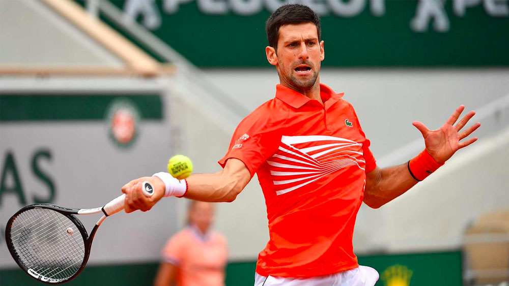 Djokovic llega a semifinales de Roland Garros tras dos años