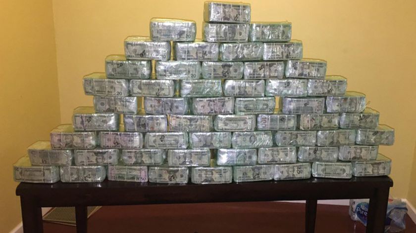 Mexicano se declara culpable en EE.UU. de lavar dinero para el narco - dolares-incautados-por-eeuu