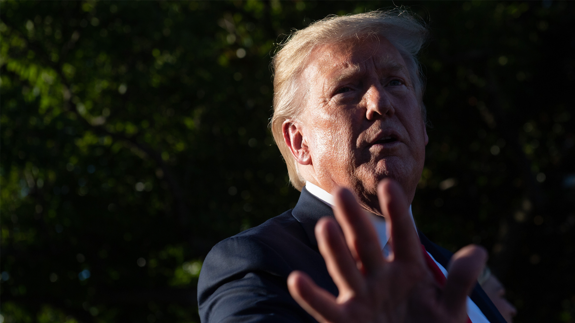 Detenidos en redadas de ICE serán deportados a país de origen: Trump