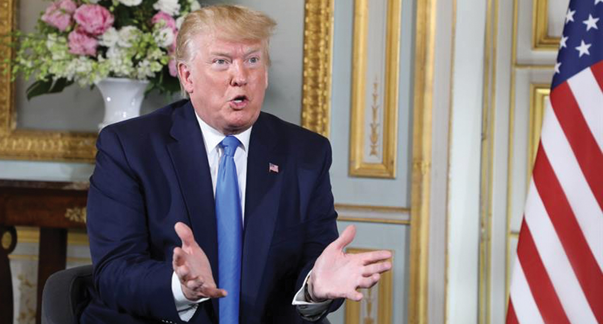 Trump critica programa de la NASA para viajar a la Luna