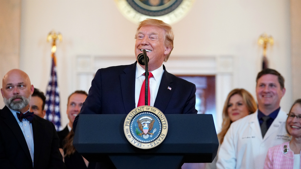 Trump y los demócratas apuntan a los hispanos de Florida