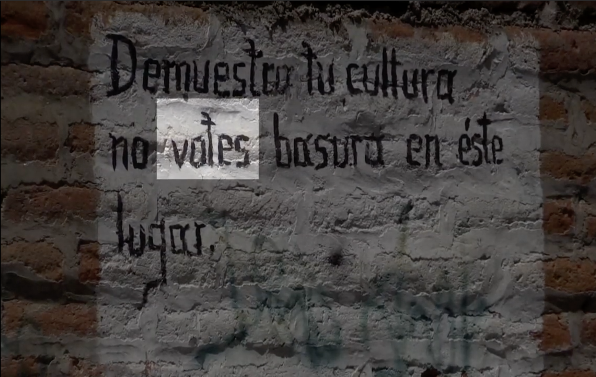 A la “casa de orrores” ortográficos en las calles de Ecuador