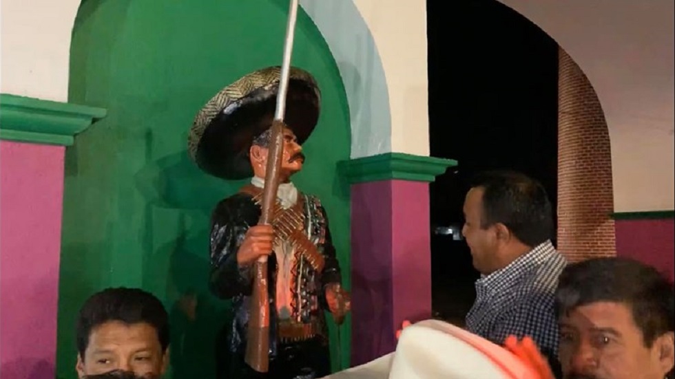 Roban estatua de Emiliano Zapata en Morelos