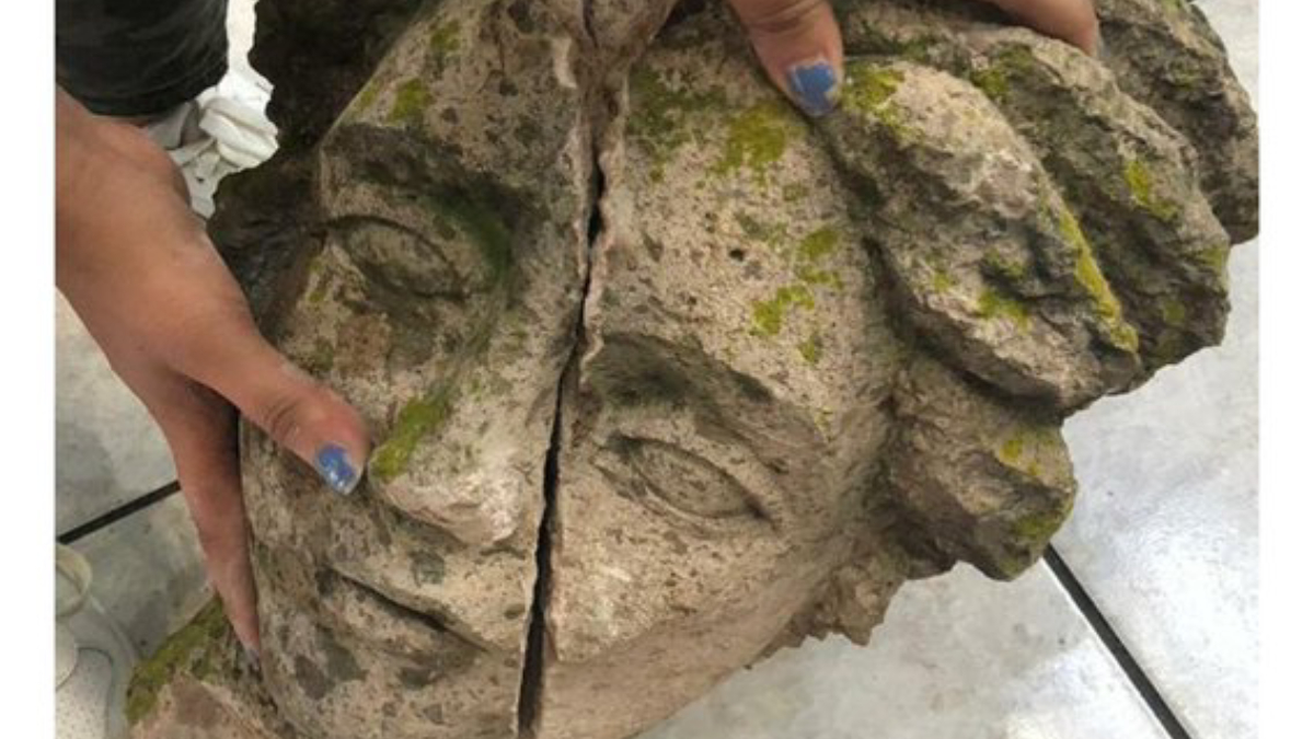 Rayo decapita estatua en Uruapan