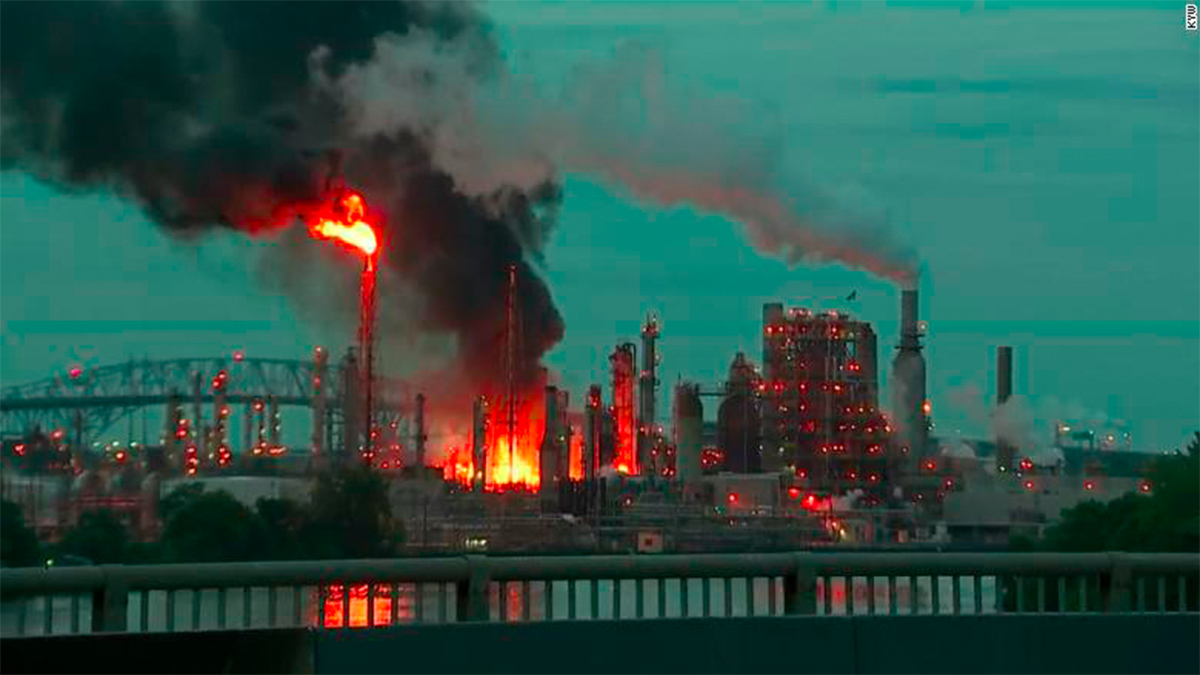 #Video Explosión e incendio en refinería de Filadelfia