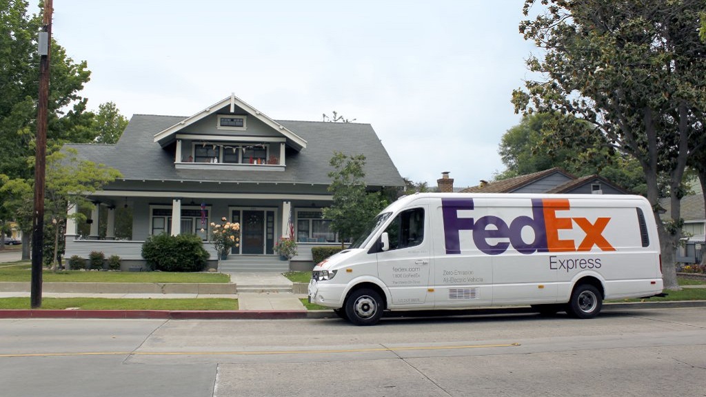 FedEx demanda al Gobierno de Estados Unidos por restringir envíos